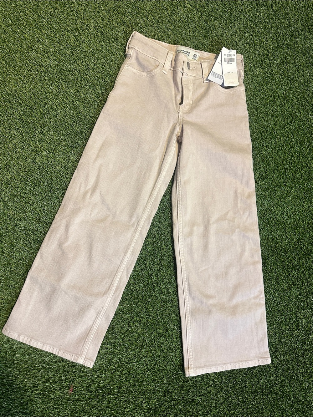 NWT Abercrombie & Fitch Kids Long 5/6 Girls Wide leg Baggy Jeans Cream Tan